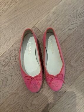 CHANEL Coral Pink Canvas Ballet Flats with Bow